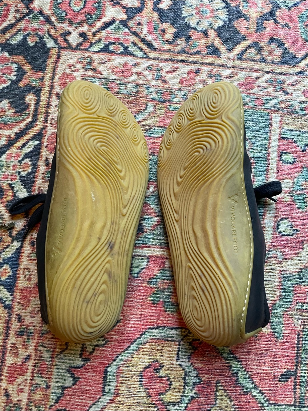 VivoBarefoot Addis Sneakers Black Leather Gum Sole EUR 38 -- Rare - Picture 6 of 8